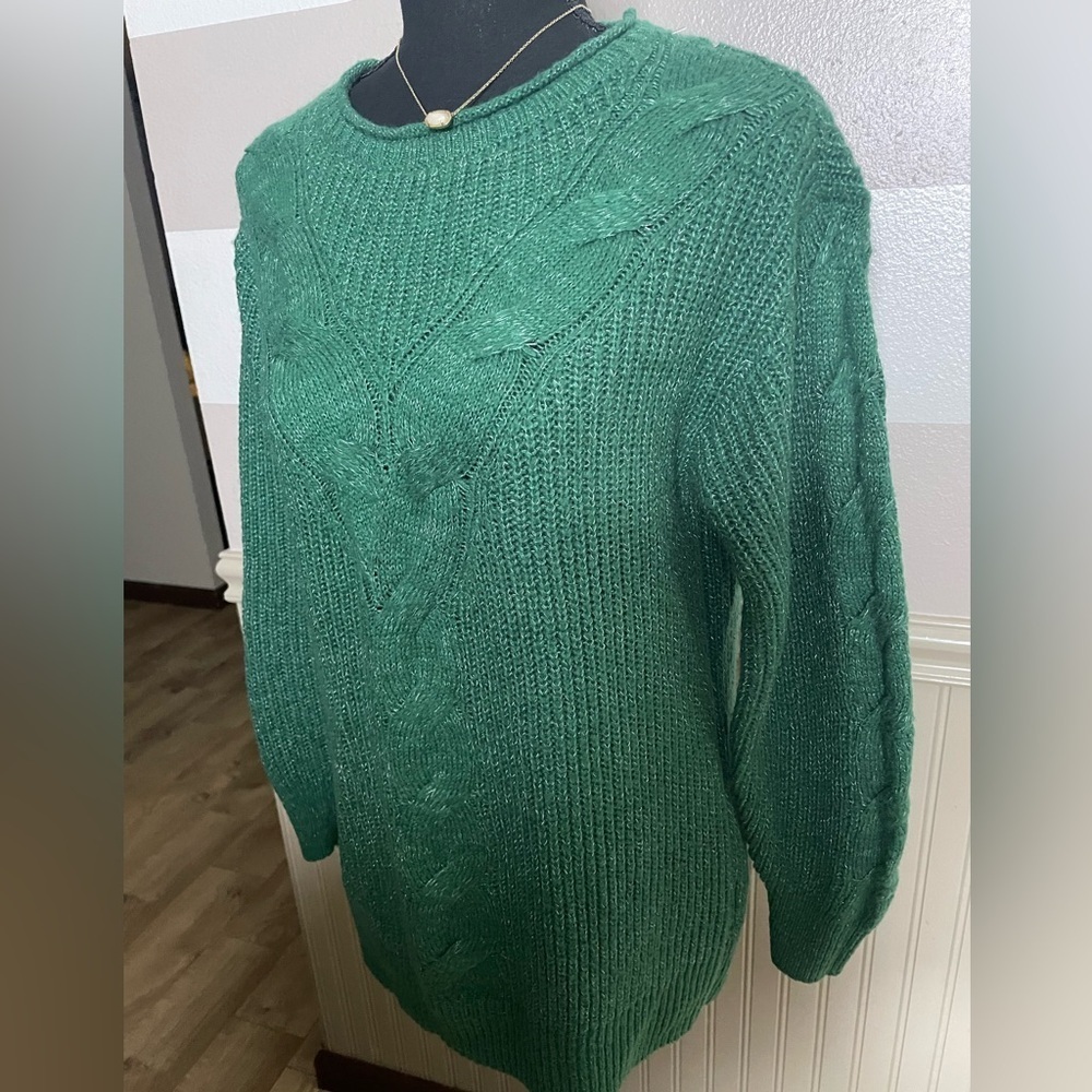 LC Lauren Conrad Emerald Knit Sweater - Picture 4 of 11